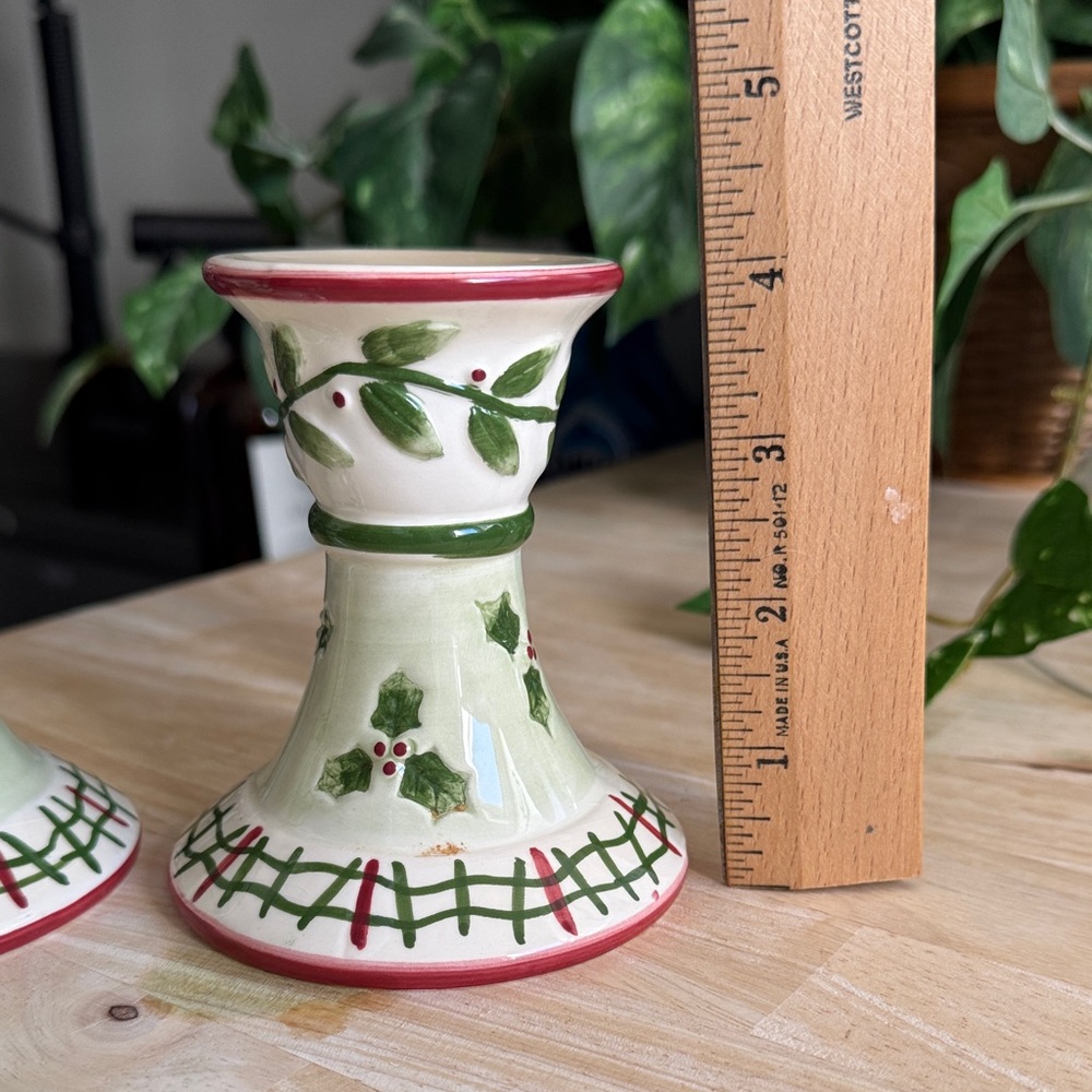 Yankee Candle Winter White Holly and Berry Candle Holders for Taper Candles - Picture 2 of 6